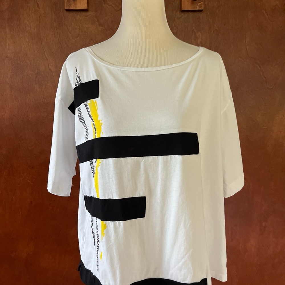 Ozai N Ku Stylish White and Black Women's Top